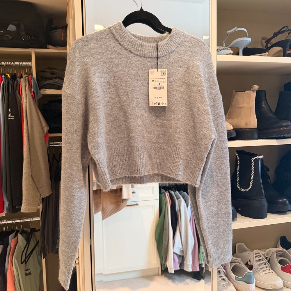 Zara Gray Cropped Sweater M NWT